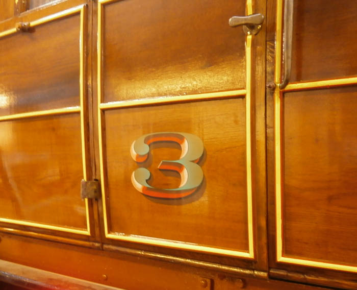 '3' transfer on exterior door