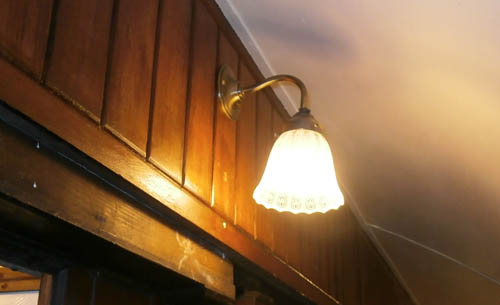 Corridor lamp fitting