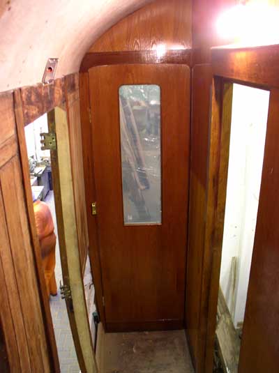 saloon door