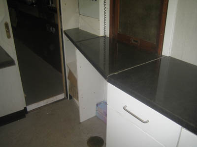 hinged worktop