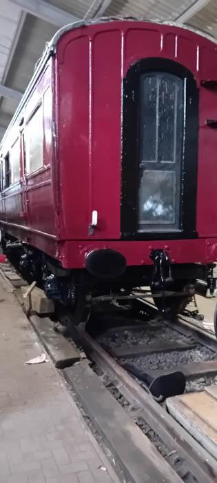 No 2 end in maroon