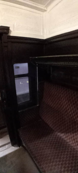 Compartment left side