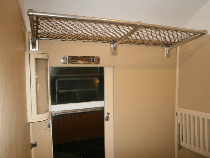 Cabin 6 luggage rack